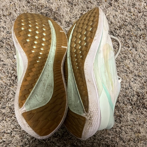 Nikes - Picture 2 of 3